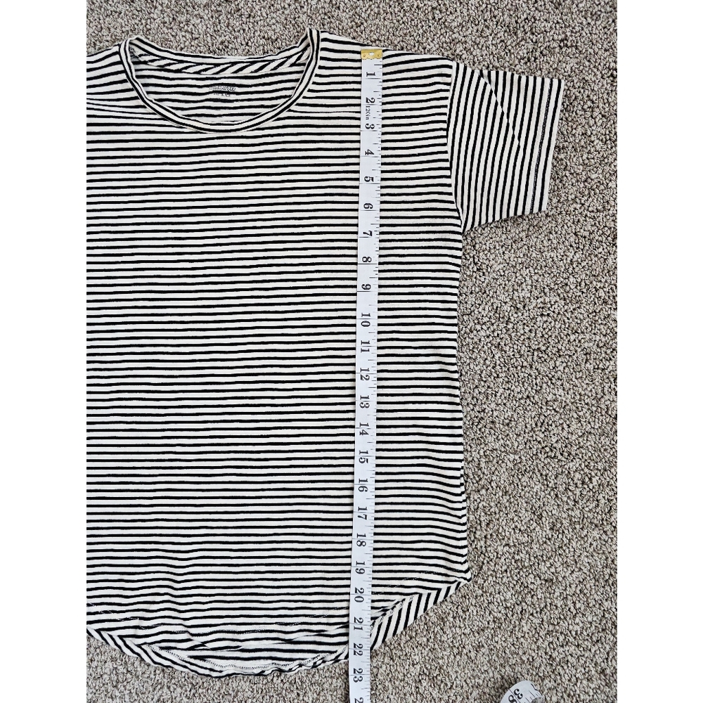 Madewell | Striped Round Hem Tee - Picture 9 of 9